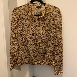 Who What Wear cheetah print blouse. Mock neck. Size small